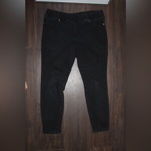 Thalia Sodi Women’s Black Pnats